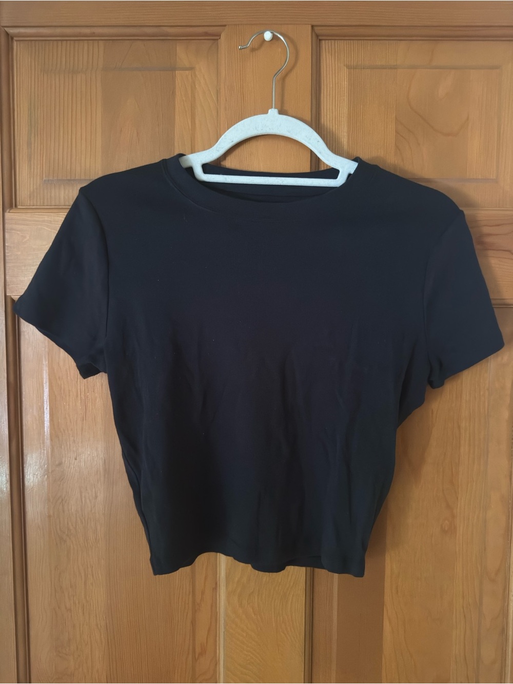 Hollister Cropped T-Shirt